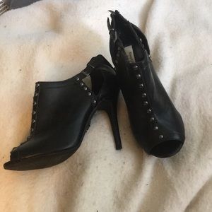 Simply Vera heels